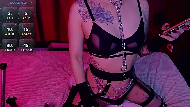 GothXRaven online show from 11-11-25, 12:00