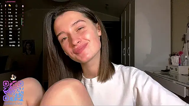 DarlineBrustera online show from 12-15-25, 02:23