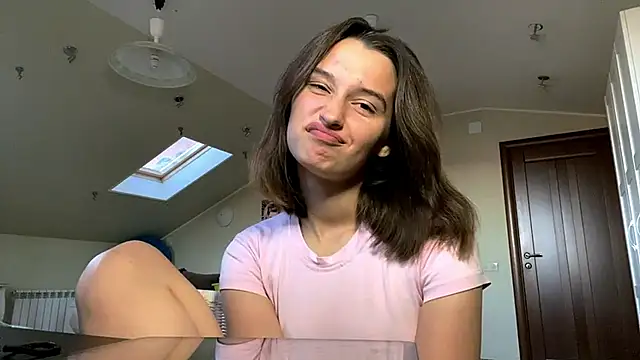 DarlineBrustera online show from 09-24-25, 02:23