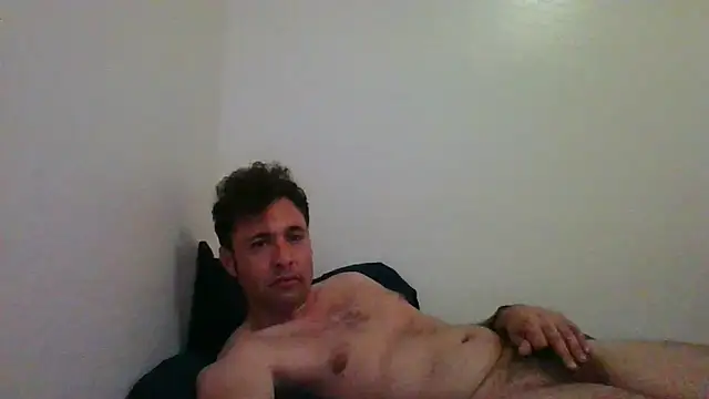 Snapshot of micgolf2025 chatting on 10-28-25, 08:02 micgolf2025 online show from 10-28-25, 08:02