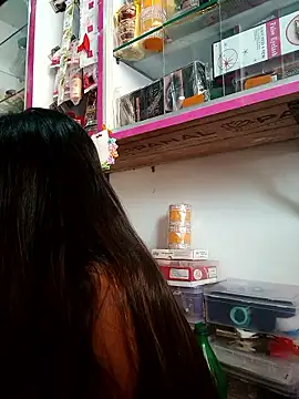 Snapshot of hotshreya69 chatting on 10-04-25, 08:38 hotshreya69 online show from 10-04-25, 08:38