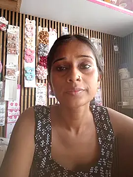 Snapshot of hotshreya69 chatting on 09-27-25, 09:37 hotshreya69 online show from 09-27-25, 09:37