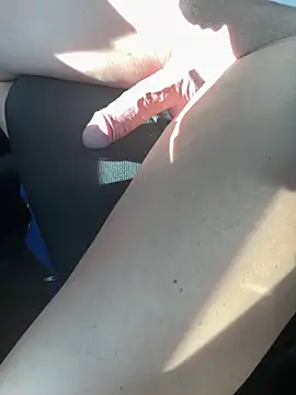 maxmaxmad8502 online show from 02-28-26, 09:42