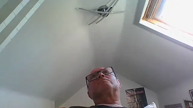 Snapshot of naughtygrandad1 chatting on 09-28-25, 12:45 naughtygrandad1 online show from 09-28-25, 12:45