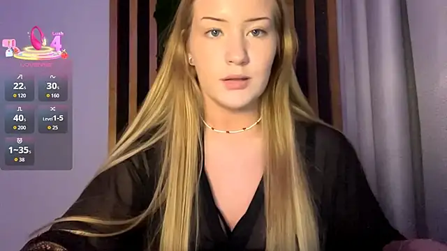 PandaFluff online show from 11-23-25, 04:39