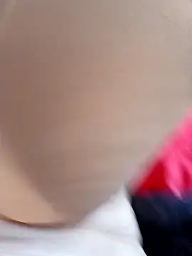 Snapshot of elisaelisa12 chatting on 10-16-25, 08:00 elisaelisa12 online show from 10-16-25, 08:00