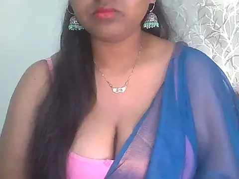 its me Rashmi online show from 02-15-26, 05:08