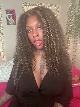 MistiSavannah online show from 02-16-26, 02:05