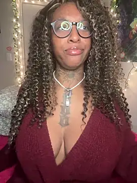 MistiSavannah online show from 04-12-26, 12:30