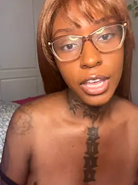 MistiSavannah online show from 11-10-25, 04:23