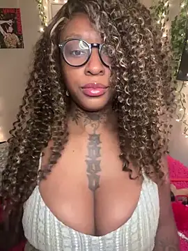 MistiSavannah online show from 04-18-26, 10:17