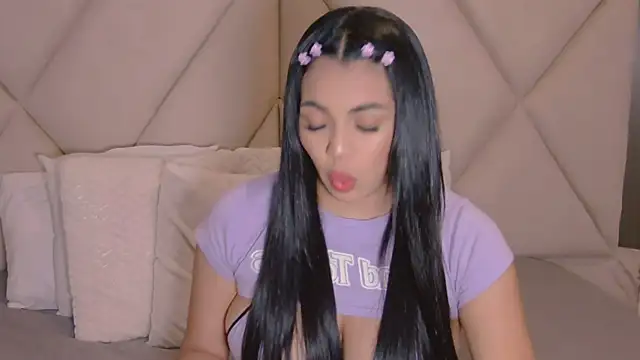 CharlotteeBrownn online show from 03-26-26, 04:00