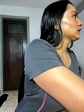 Rouse69  online show from 11-23-25, 07:40