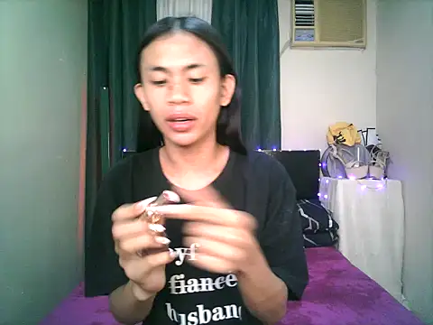 Snapshot of Sweet-shopia chatting on 10-04-25, 01:45 Sweet-shopia online show from 10-04-25, 01:45