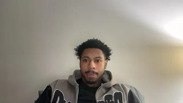 Snapshot of Yungandhungd chatting on 02-02-26, 06:23 Yungandhungd online show from 02-02-26, 06:23