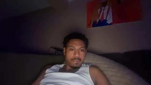 Snapshot of Yungandhungd chatting on 04-08-26, 05:31 Yungandhungd online show from 04-08-26, 05:31