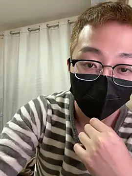 Snapshot of mason5150 chatting on 10-09-25, 01:55 mason5150 online show from 10-09-25, 01:55