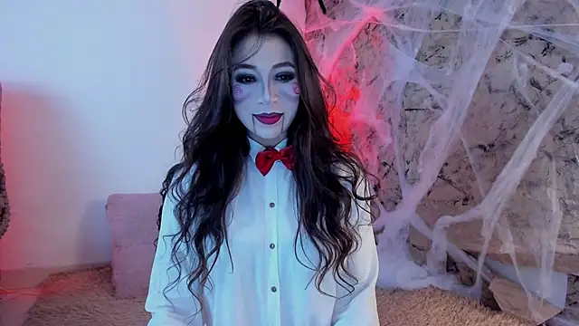 Snapshot of riley_bensongh chatting on 10-26-25, 10:32 riley bensongh online show from 10-26-25, 10:32