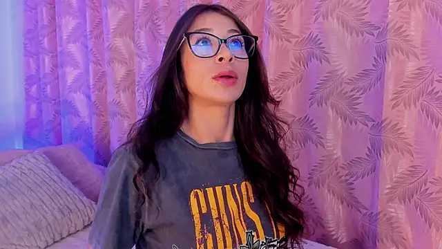 Snapshot of riley_bensongh chatting on 10-09-25, 12:11 riley bensongh online show from 10-09-25, 12:11