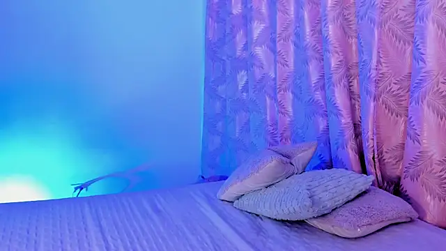 Snapshot of riley_bensongh chatting on 11-05-25, 10:35 riley bensongh online show from 11-05-25, 10:35