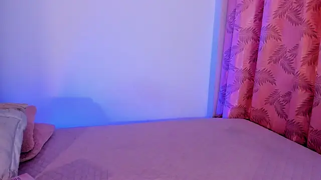 Snapshot of riley_bensongh chatting on 02-06-26, 09:33 riley bensongh online show from 02-06-26, 09:33