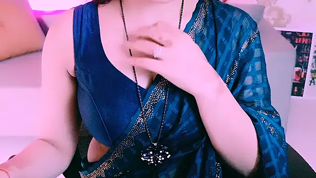 My Rose online show from 02-08-26, 02:48