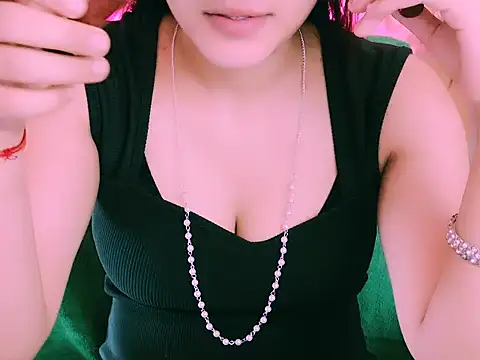 My Rose online show from 10-04-25, 05:03