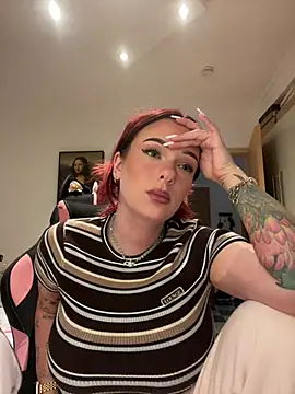 OliviaaFischer online show from 06-17-26, 06:29