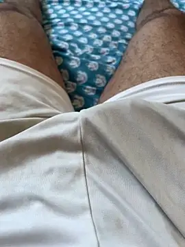 Beurberry19 online show from 10-15-25, 04:37