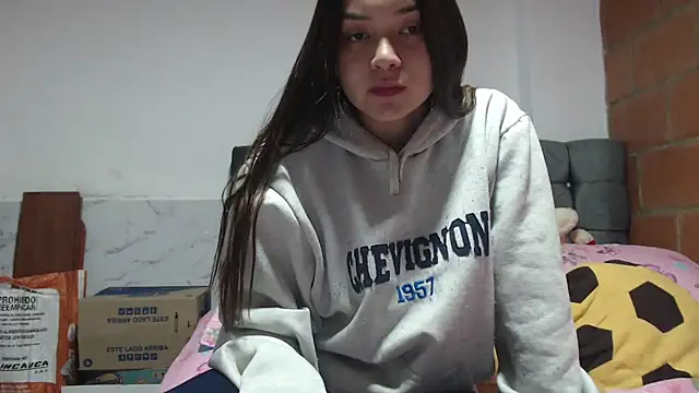 Noa Arez online show from 11-13-25, 02:59