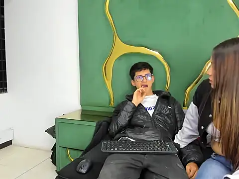 Noa Arez online show from 10-07-25, 05:08