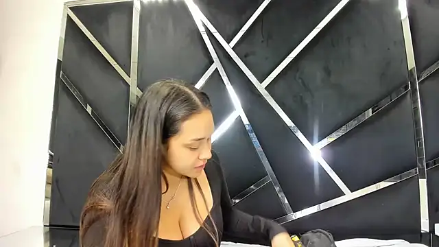 Noa Arez online show from 02-04-26, 06:08