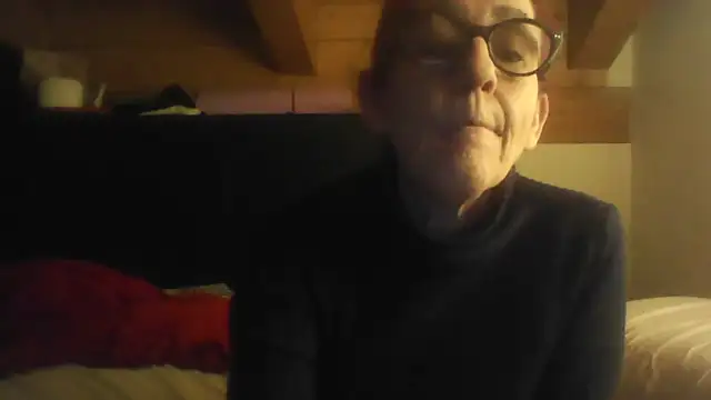 Snapshot of klarissabloum chatting on 02-28-26, 09:20 klarissabloum online show from 02-28-26, 09:20