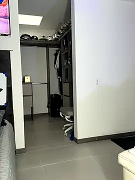 Andrew Johnnson online show from 11-28-25, 07:25