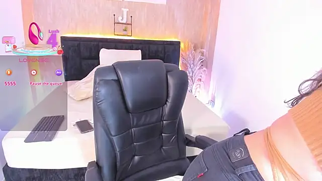 jessica hotxxx online show from 12-03-25, 03:22