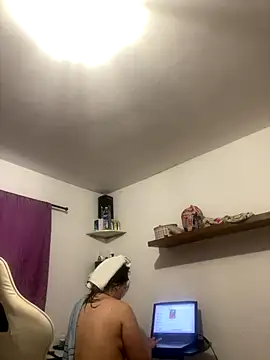 emma hot2006 online show from 09-10-25, 04:28