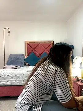 emma hot2006 online show from 10-08-25, 05:02