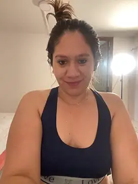 emma hot2006 online show from 11-24-25, 05:46