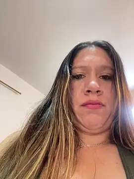 emma hot2006 online show from 10-18-25, 05:26