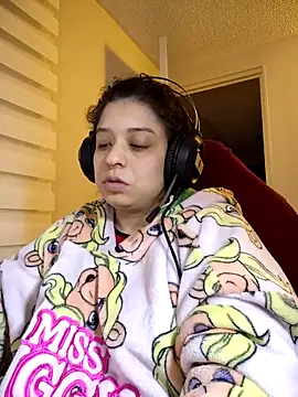 Snapshot of miss_carmila1 chatting on 12-22-25, 04:01 miss carmila1 online show from 12-22-25, 04:01