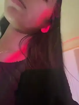 Snapshot of LilybethGray chatting on 06-03-26, 10:58 LilybethGray online show from 06-03-26, 10:58