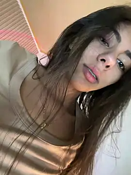 Snapshot of LilybethGray chatting on 07-18-26, 01:25 LilybethGray online show from 07-18-26, 01:25