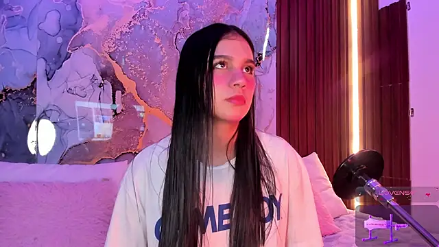 Emmiicute online show from 10-16-25, 01:30