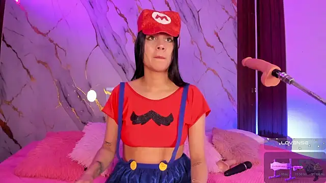 Emmiicute online show from 12-17-25, 08:25