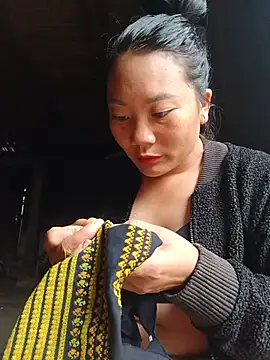 Snapshot of Ppphung chatting on 07-08-26, 02:24 Ppphung online show from 07-08-26, 02:24