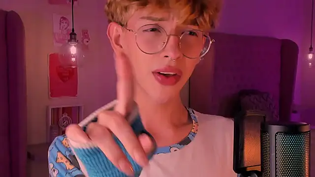 imDamiano online show from 10-17-25, 09:27