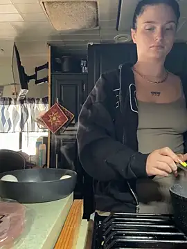 Snapshot of sexyLexii2002 chatting on 09-08-25, 04:06 sexyLexii2002 online show from 09-08-25, 04:06