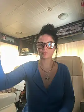 Snapshot of sexyLexii2002 chatting on 09-09-25, 06:28 sexyLexii2002 online show from 09-09-25, 06:28