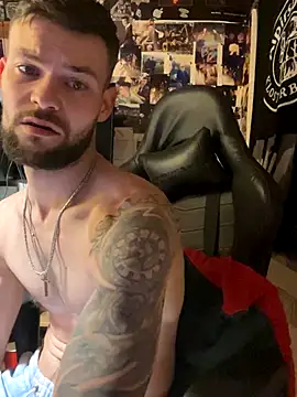 Snapshot of Mexxwell69 chatting on 10-12-25, 11:17 Mexxwell69 online show from 10-12-25, 11:17