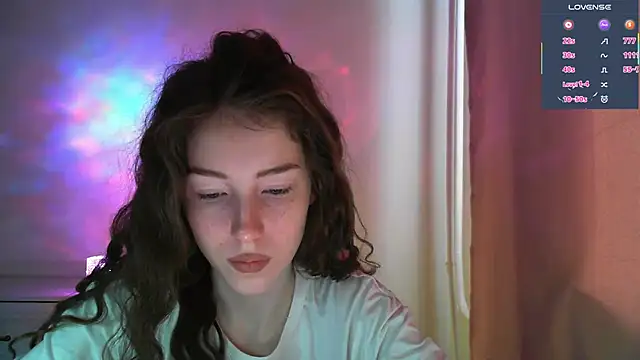 Snapshot of eskatmi chatting on 04-26-26, 02:31 eskatmi online show from 04-26-26, 02:31